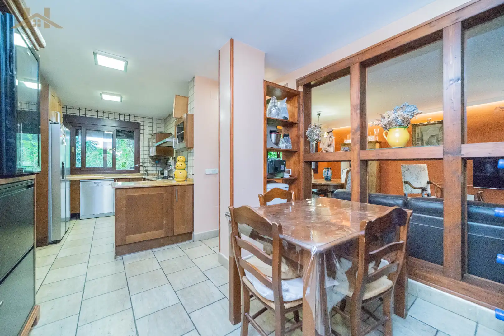 Cocina de Casa o chalet en venta en Boadilla del Monte con Aire acondicionado, Calefacción y Jardín privado