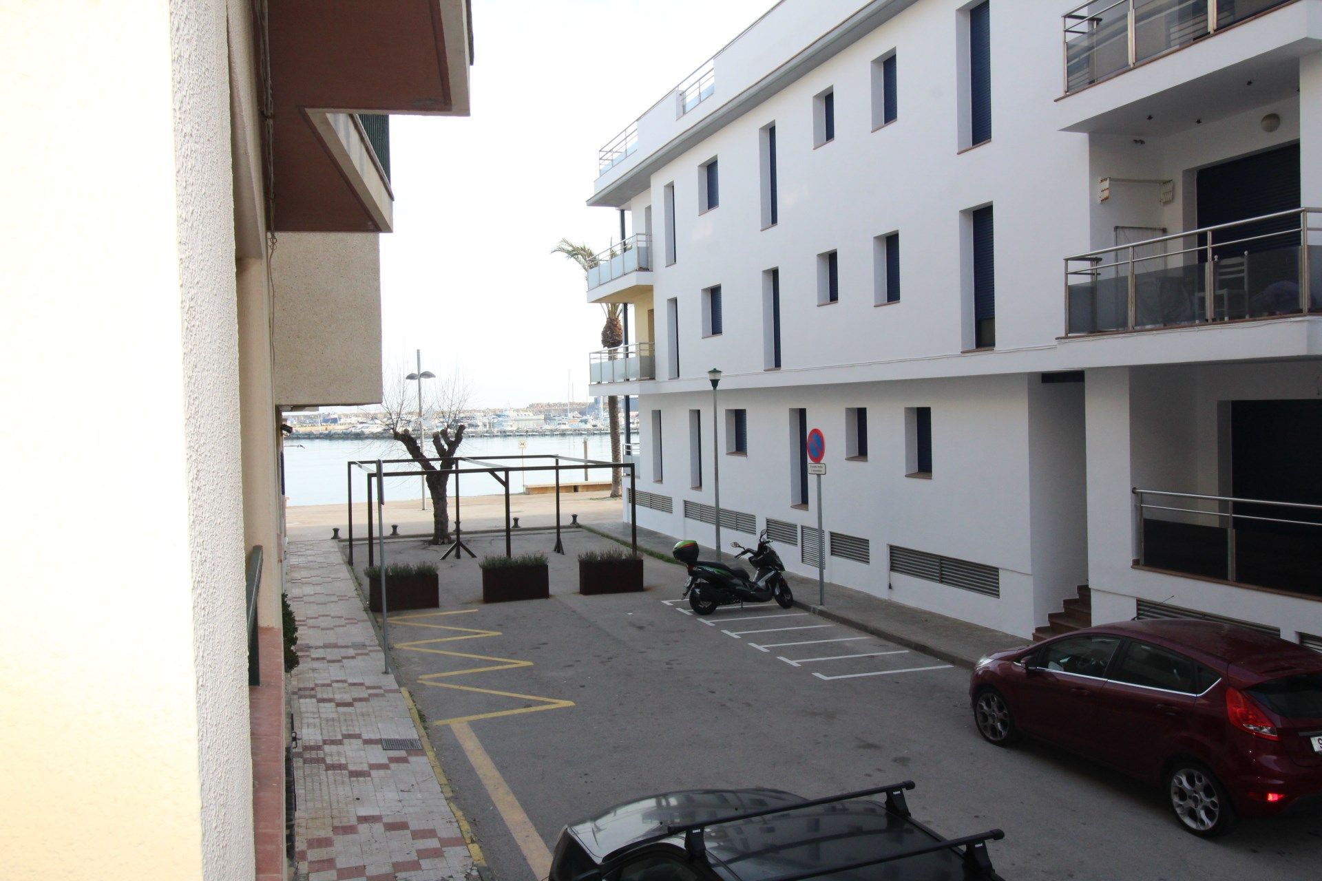 Aparcament de Planta baixa en venda en Llançà amb Calefacció