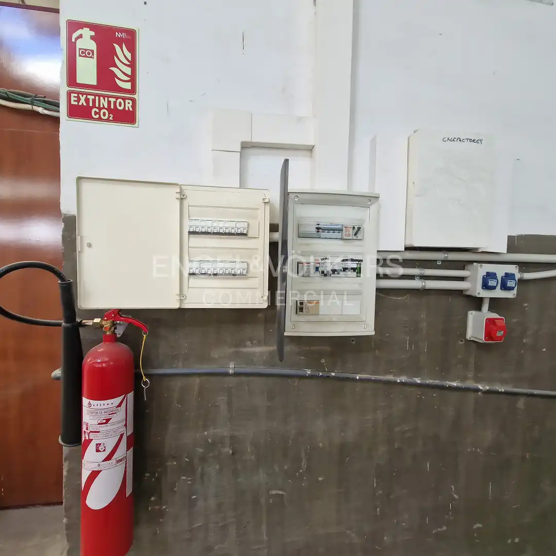 Nau industrial de lloguer en Sant Boi de Llobregat