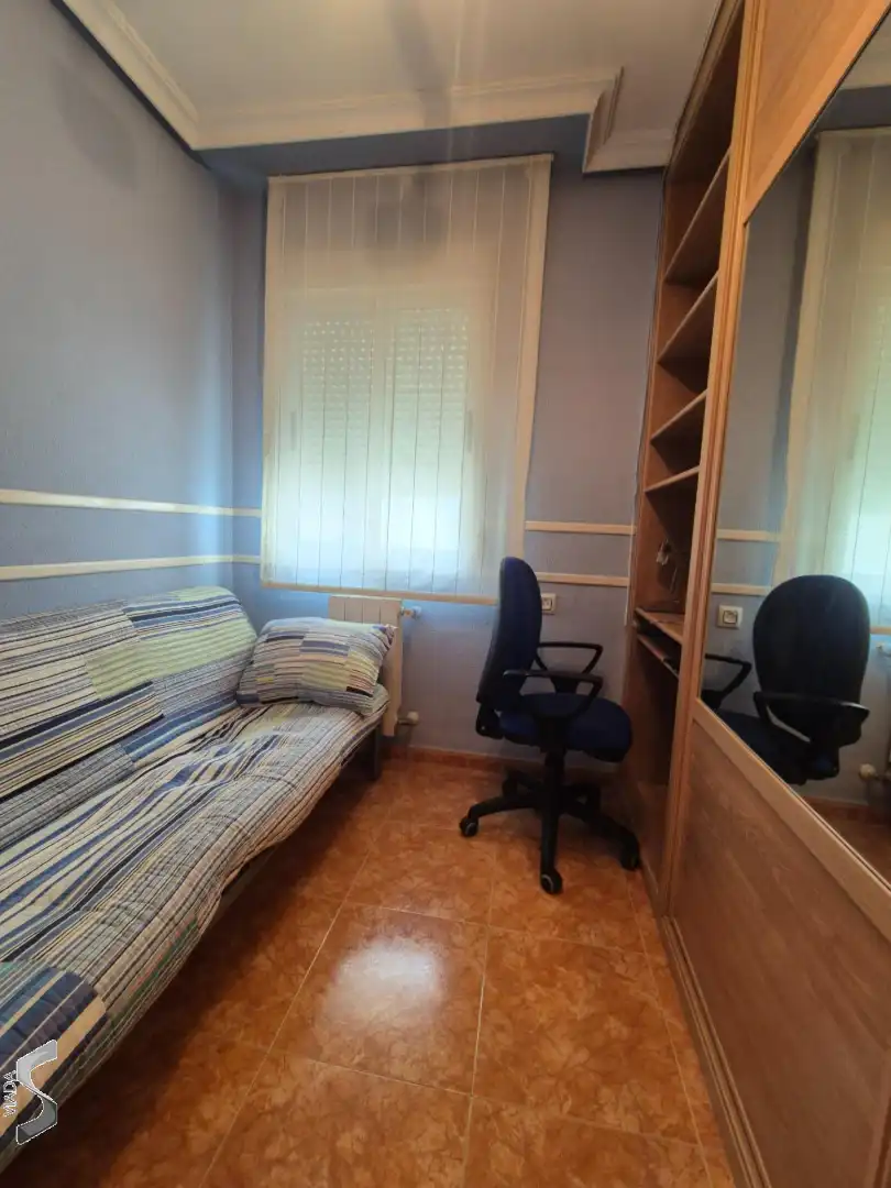 Habitación de Ático en venta en Puertollano con Aire acondicionado, Calefacción y Terraza