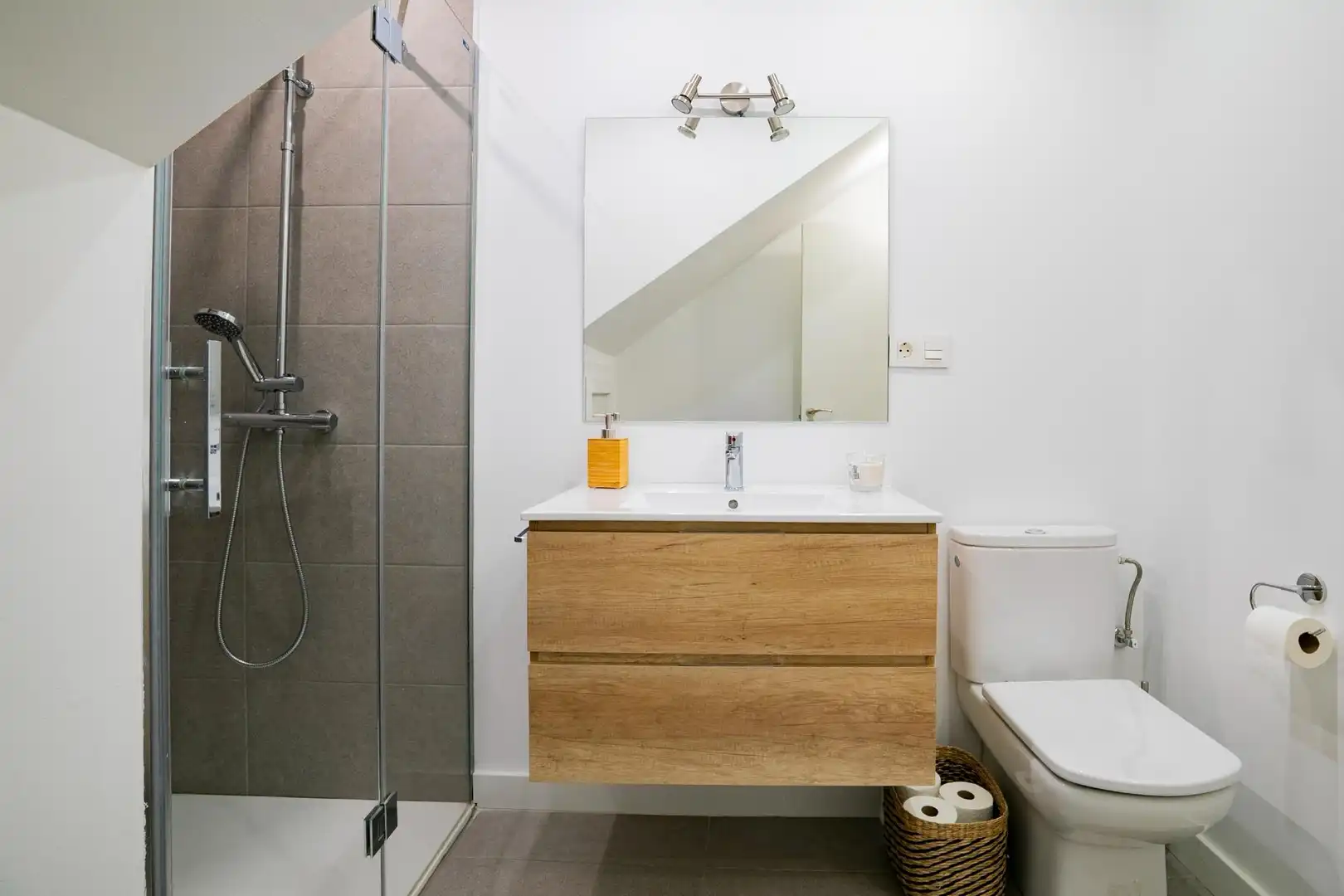Baño de Casa o chalet en venta en Sabiñánigo con Calefacción, Jardín privado y Terraza