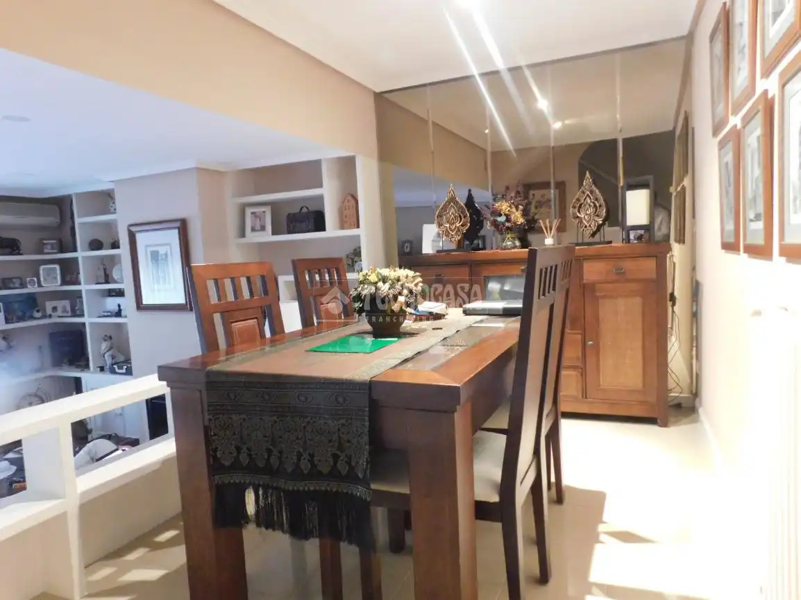 Comedor de Casa adosada en venta en Zaragoza con Piscina comunitaria