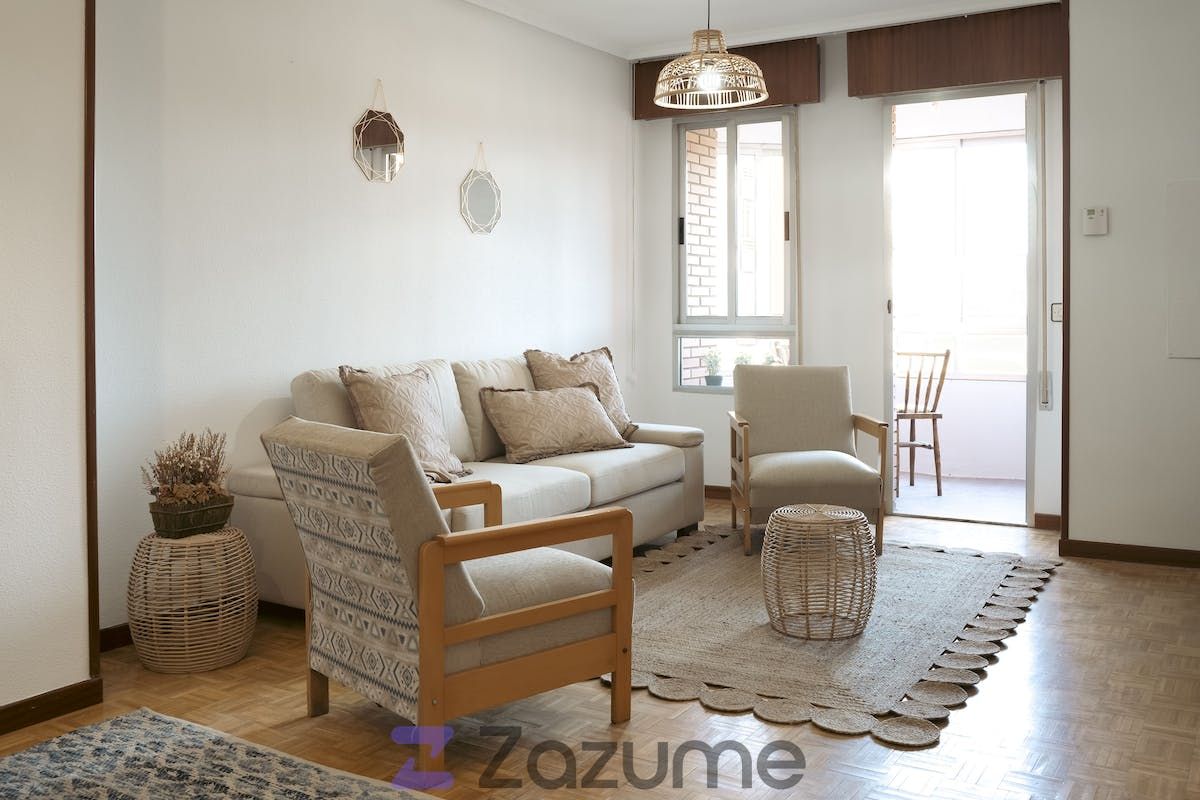 Sala de estar de Piso de alquiler en León Capital  con Calefacción, Amueblado y Horno