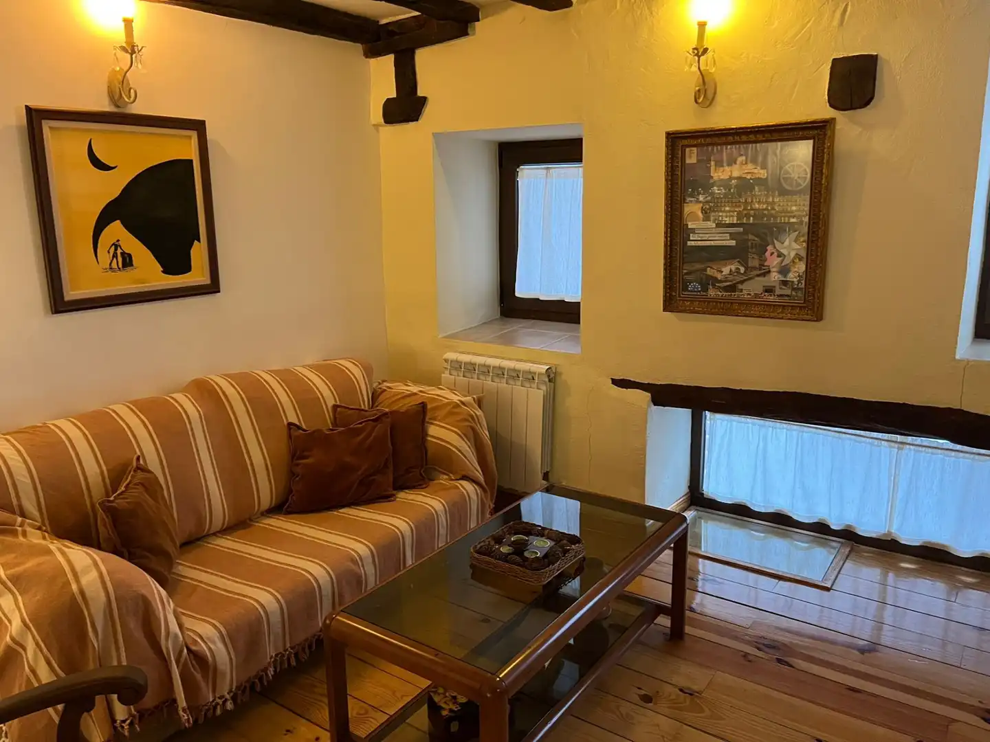 Wohnzimmer von Country house zum Verkauf in Candelario mit Heizung, Terrasse und Möbliert