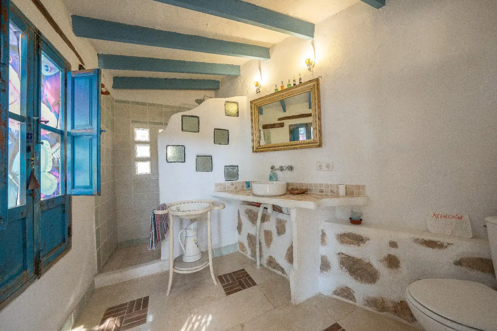 Baño de Casa o chalet en venta en El Campello con Aire acondicionado, Calefacción y Jardín privado