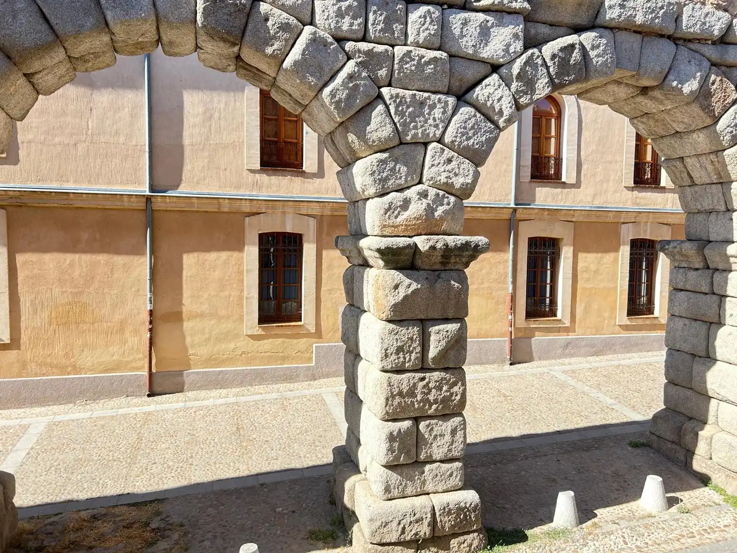 Vista exterior de Pis en venda en Segovia amb Calefacció i Balcó
