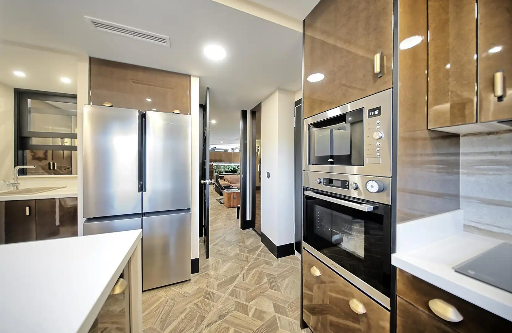 Kitchen of Ground floor for sale in Valencia  with Air Conditioner, Heating and Alarm