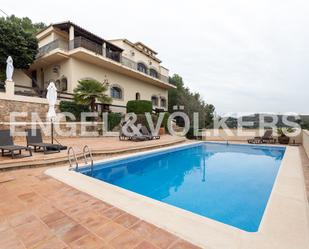 Swimming pool of House or chalet for sale in Gilet  with Air Conditioner, Heating and Private garden