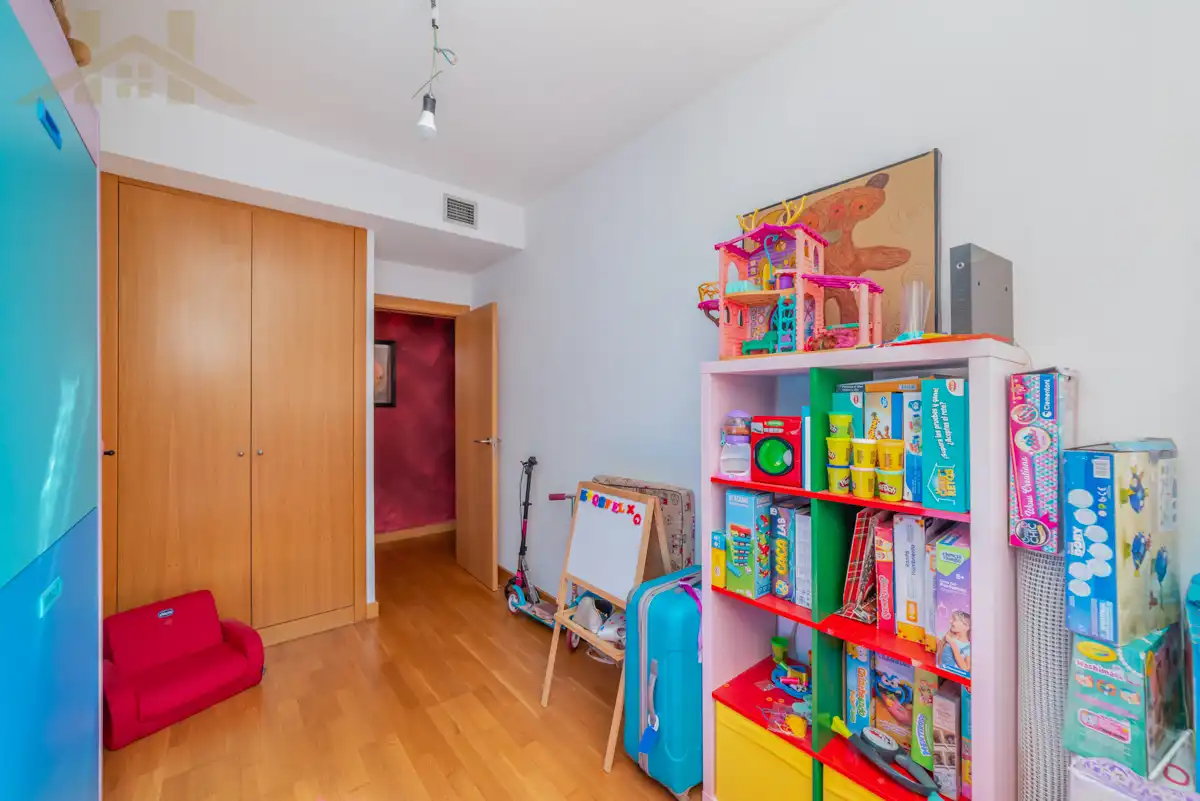Habitación de Piso en venta en Rivas-Vaciamadrid con Aire acondicionado, Calefacción y Terraza