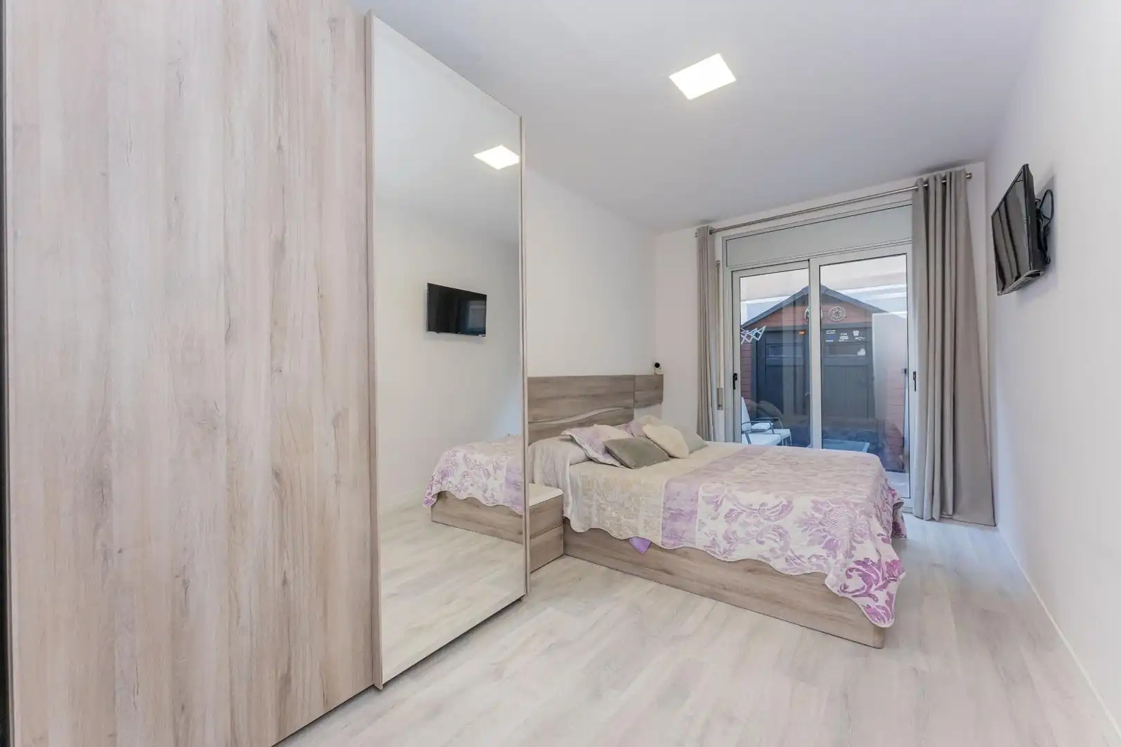 Habitación de Piso en venta en Viladecans con Calefacción, Parquet y Terraza