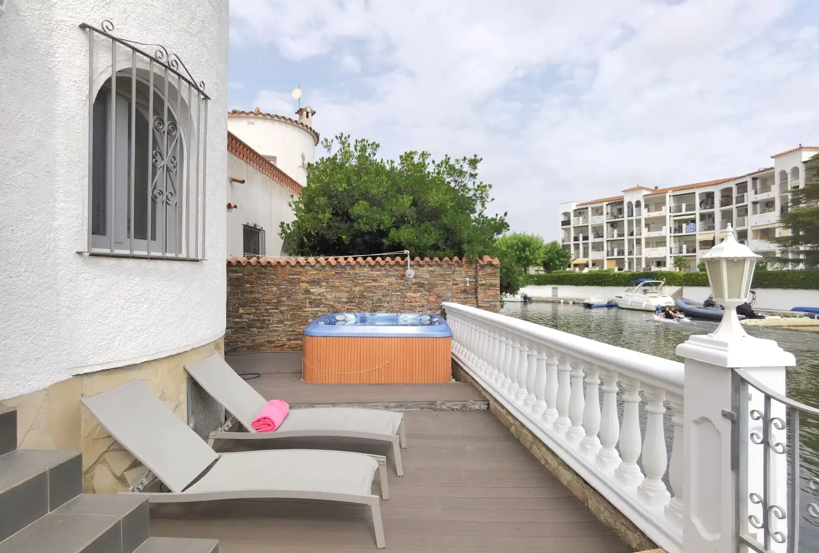 Terrassa de Casa o xalet en venda en Empuriabrava amb Aire condicionat, Jardí privat i Terrassa