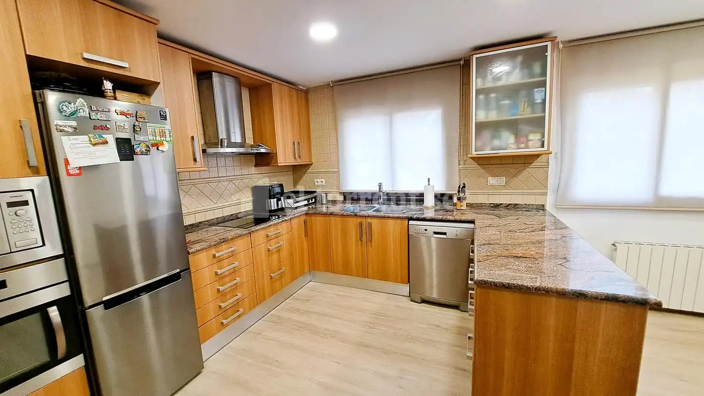 Cocina de Casa o chalet en venta en Argentona con Aire acondicionado, Calefacción y Jardín privado