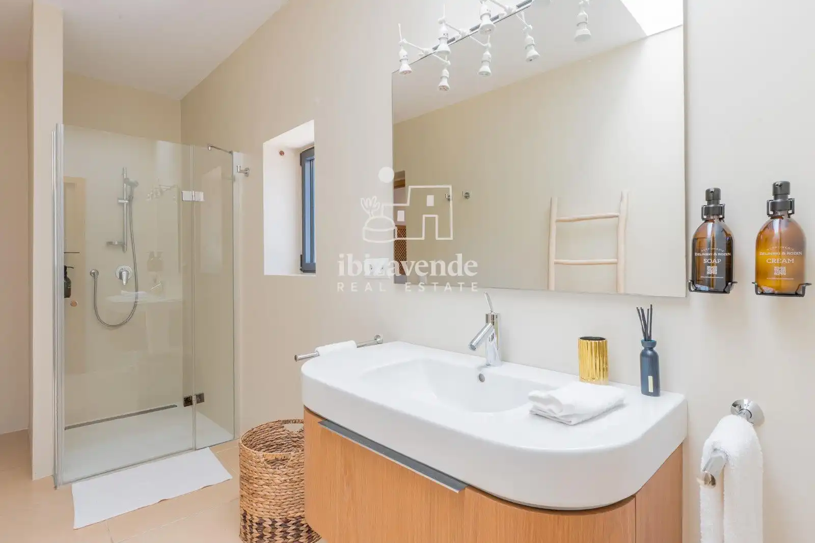 Baño de Casa o chalet de alquiler en Santa Eulària des Riu con Aire acondicionado, Calefacción y Terraza
