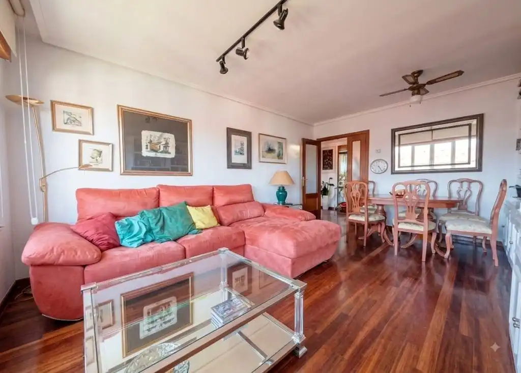 Wohnzimmer von Wohnung zum Verkauf in Santander mit Heizung, Privatgarten und Terrasse