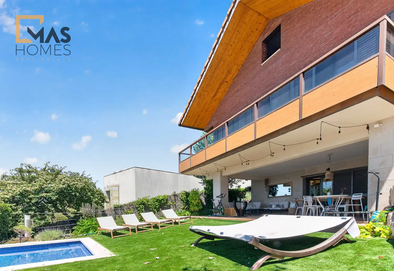 Chalet con terraza en venta en Passeig de la Serra dels Brucs