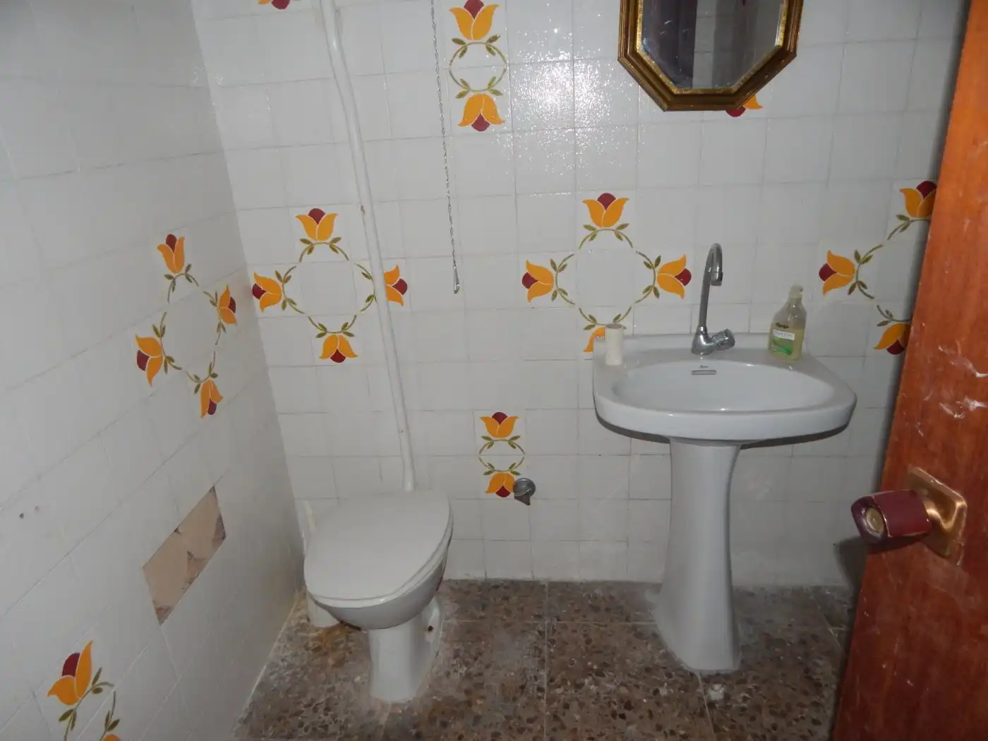 Bathroom of Office for rent in Ontinyent
