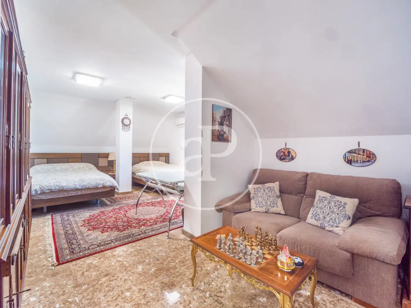 Habitación de Casa o chalet en venta en Godella con Aire acondicionado, Calefacción y Jardín privado