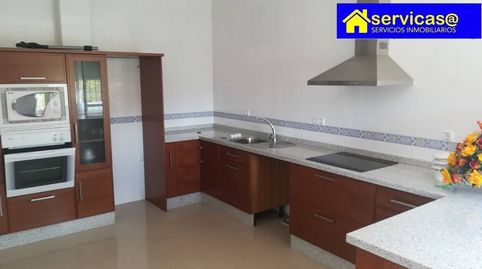 GRAN CHALET UBICADO EN LAS HUERTAS BAJAS, DISPONE DE 10.500 M2 DE PARCELA CON UNA CASA DE DOS PLANTAS CON 360 M2 APROX. ESTA CASA