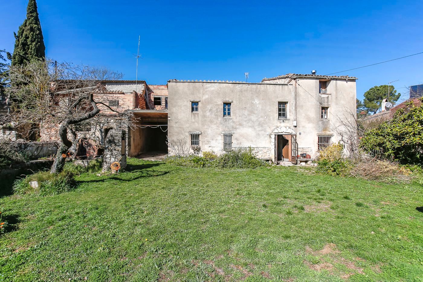 Exterior view of Country house for sale in Torrelles de Foix