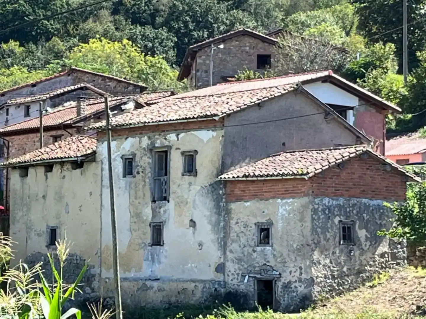 Vista exterior de Piso en venta en Piloña