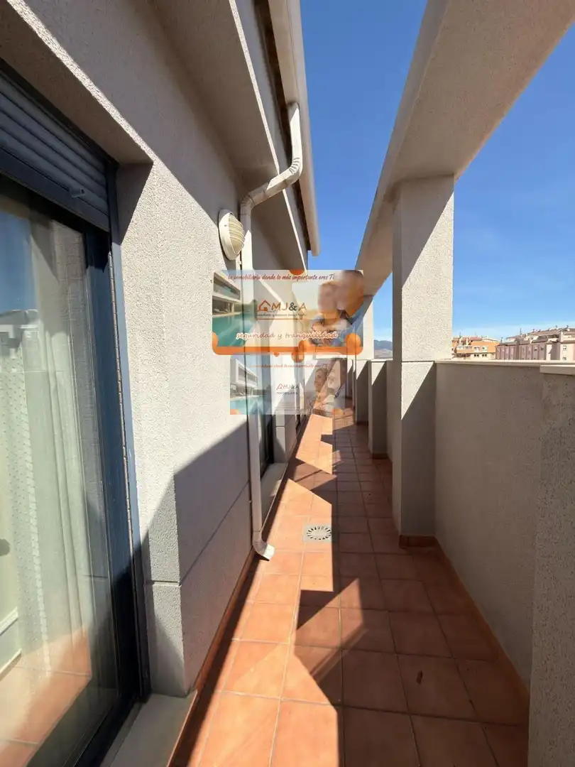 Terraza de Dúplex en venta en Castellón de la Plana / Castelló de la Plana con Calefacción, Parquet y Terraza