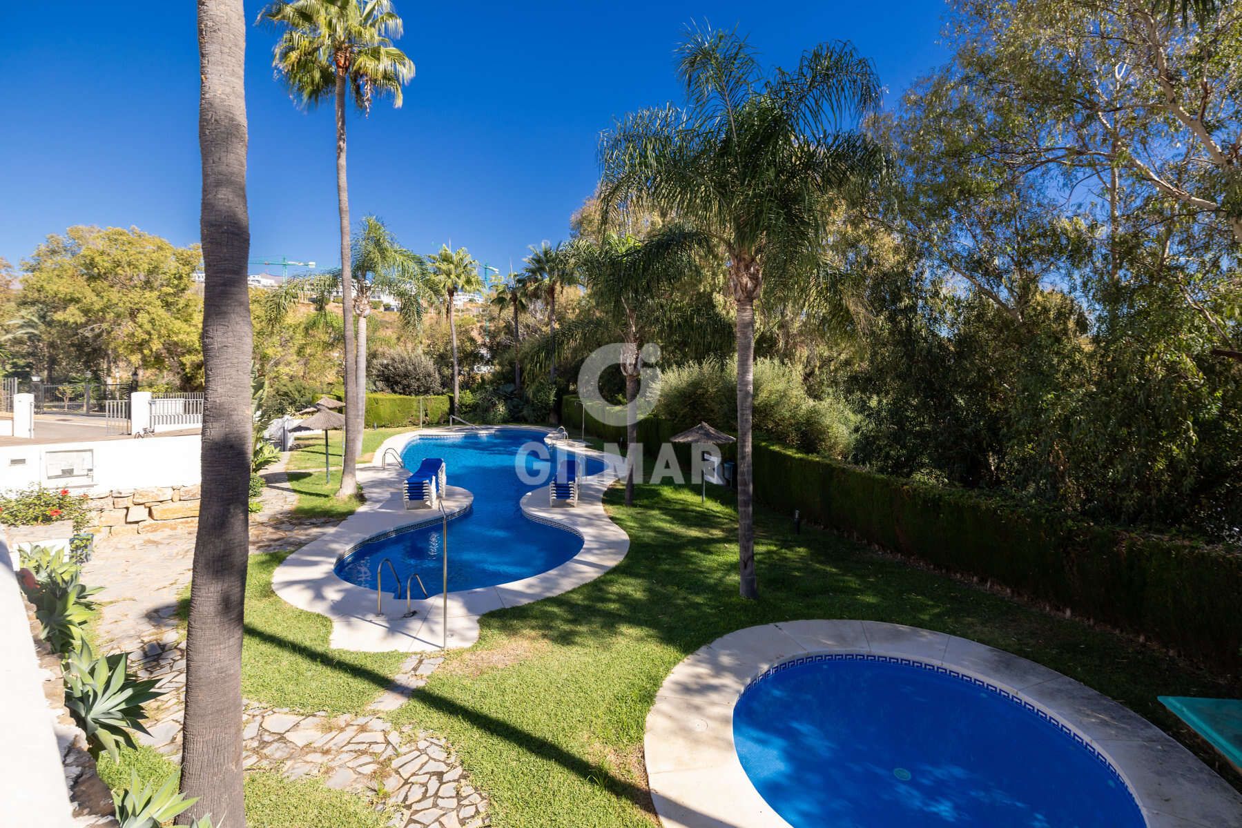 Jardí de Dúplex en venda en Casares amb Calefacció, Piscina i Balcó