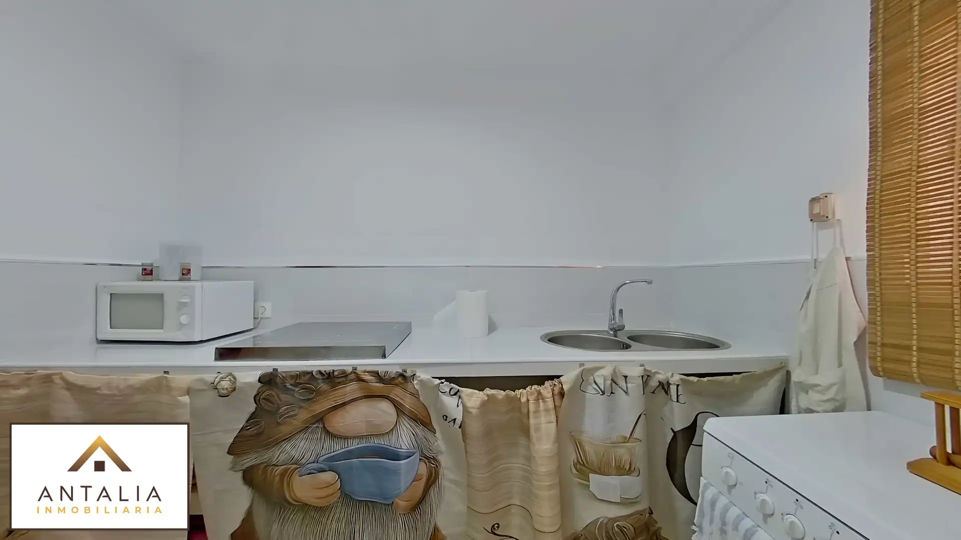 Cuina de Casa o xalet en venda en Cáceres amb Terrassa, Traster i Piscina