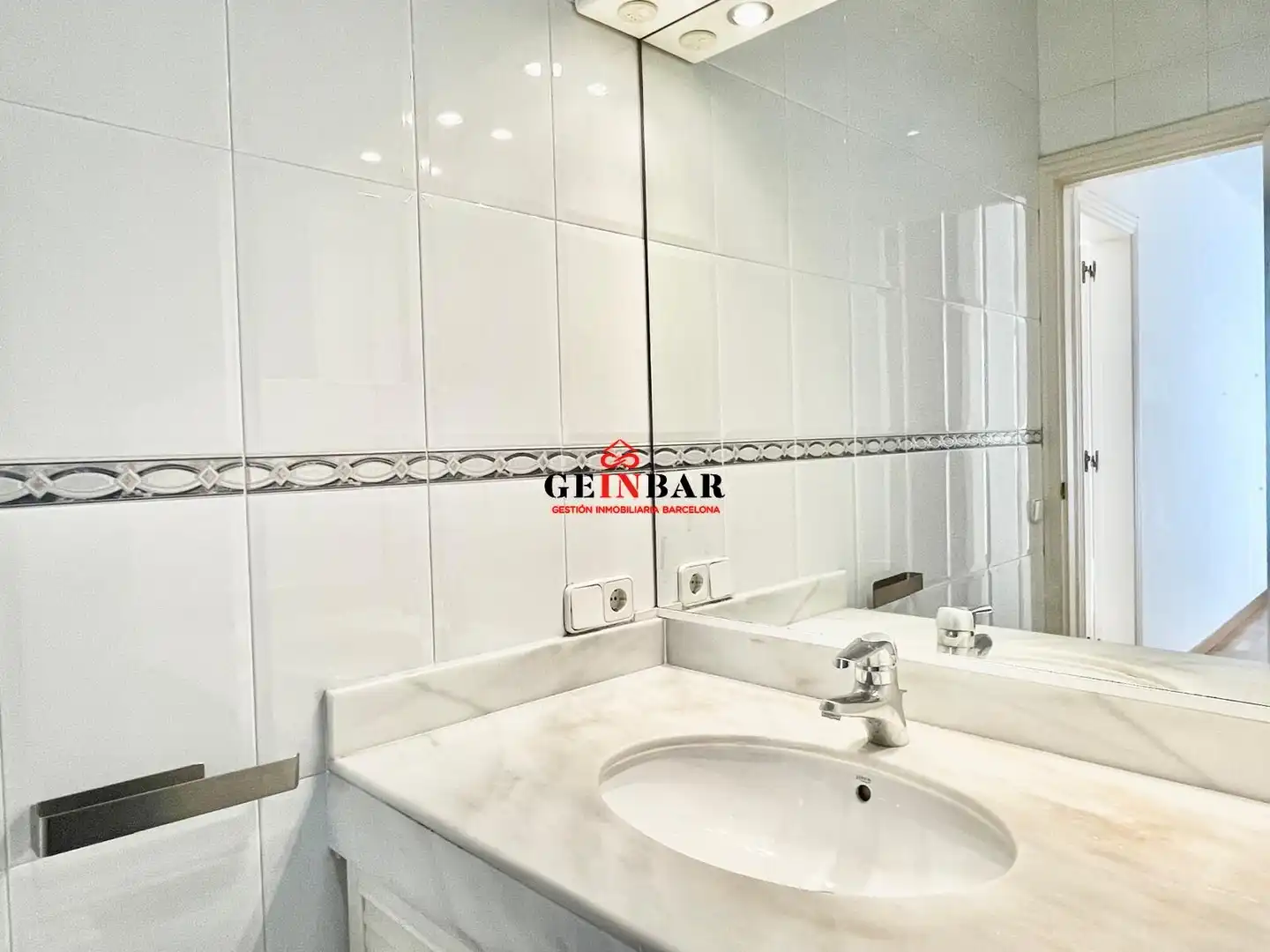 Baño de Piso en venta en Barcelona con Calefacción y Parquet