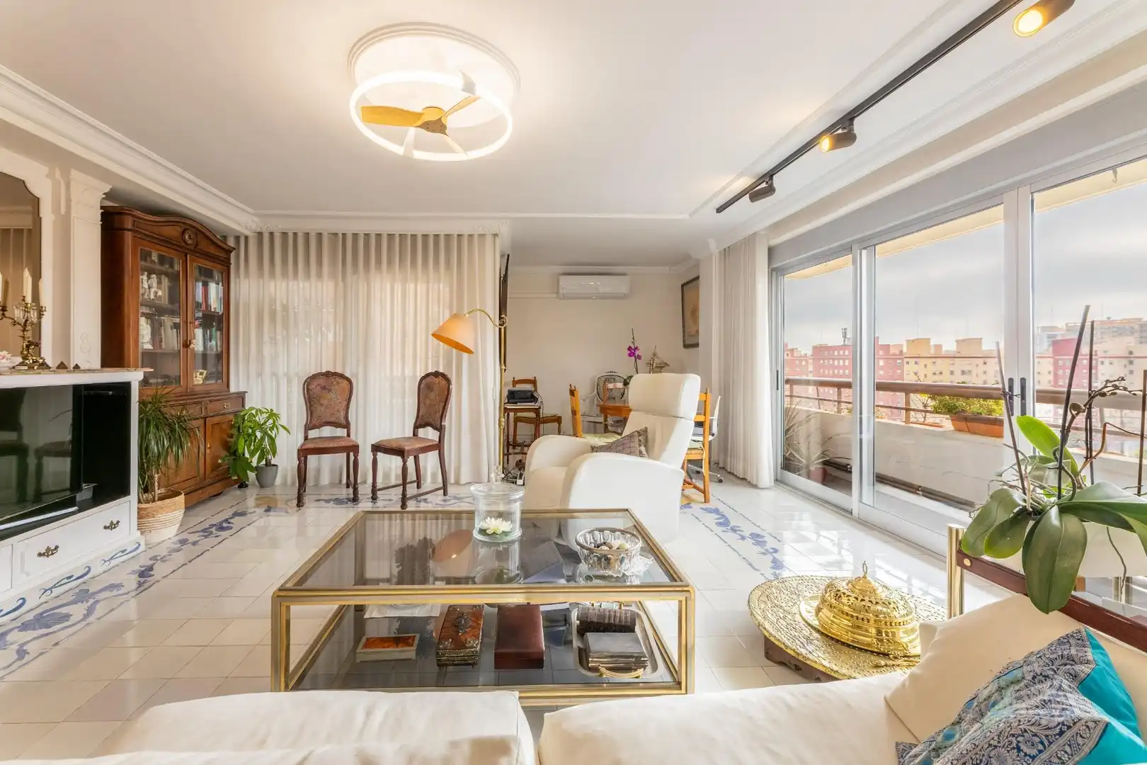 Sala de estar de Piso en venta en  Valencia Capital con Calefacción, Terraza y Amueblado
