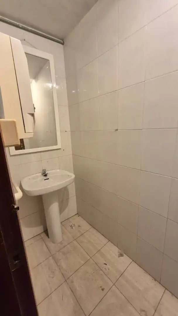 Bathroom of Industrial buildings for rent in Betanzos