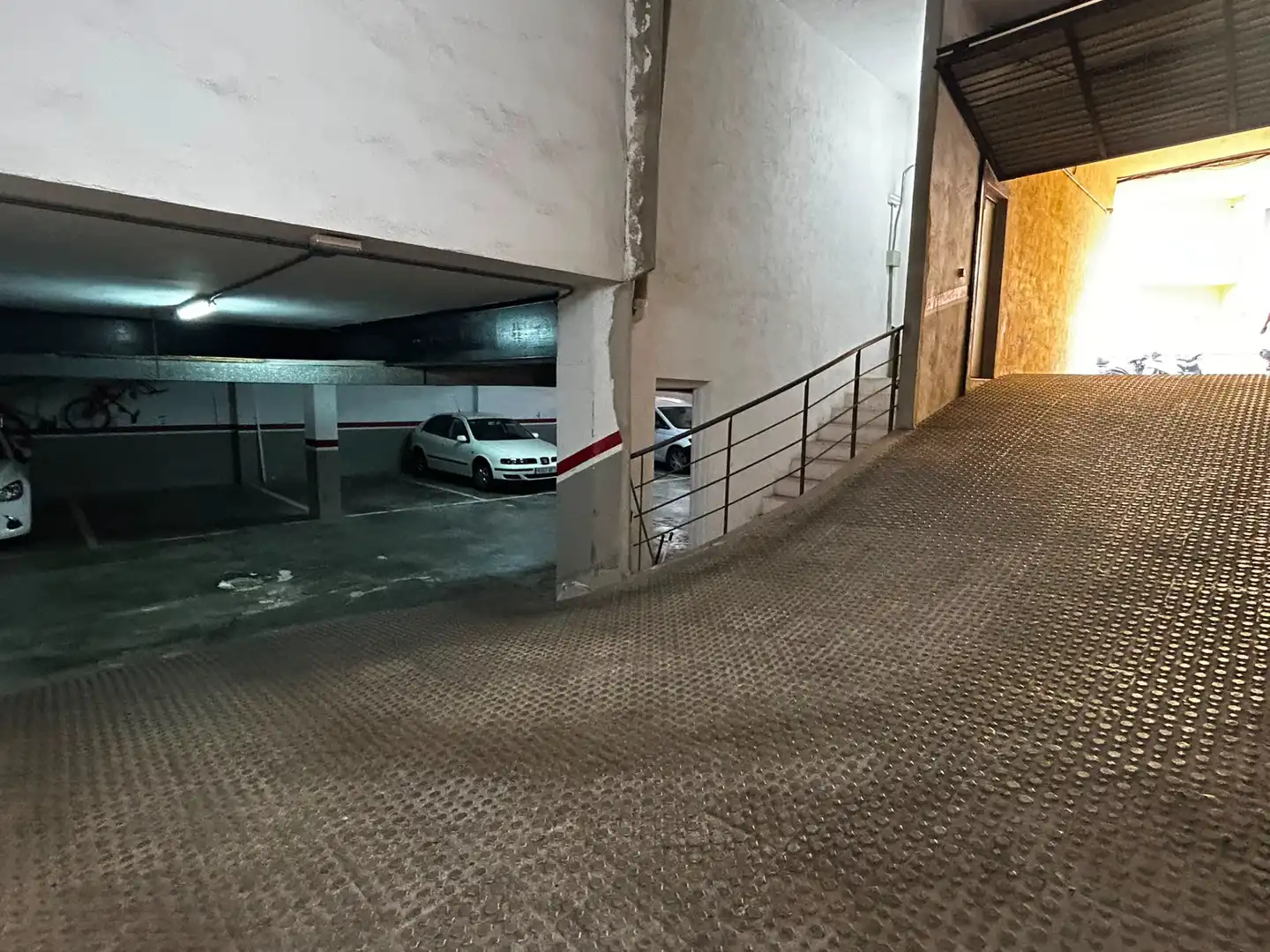 Einzelparkplatz zum Verkauf in Els Pins, imagen 6