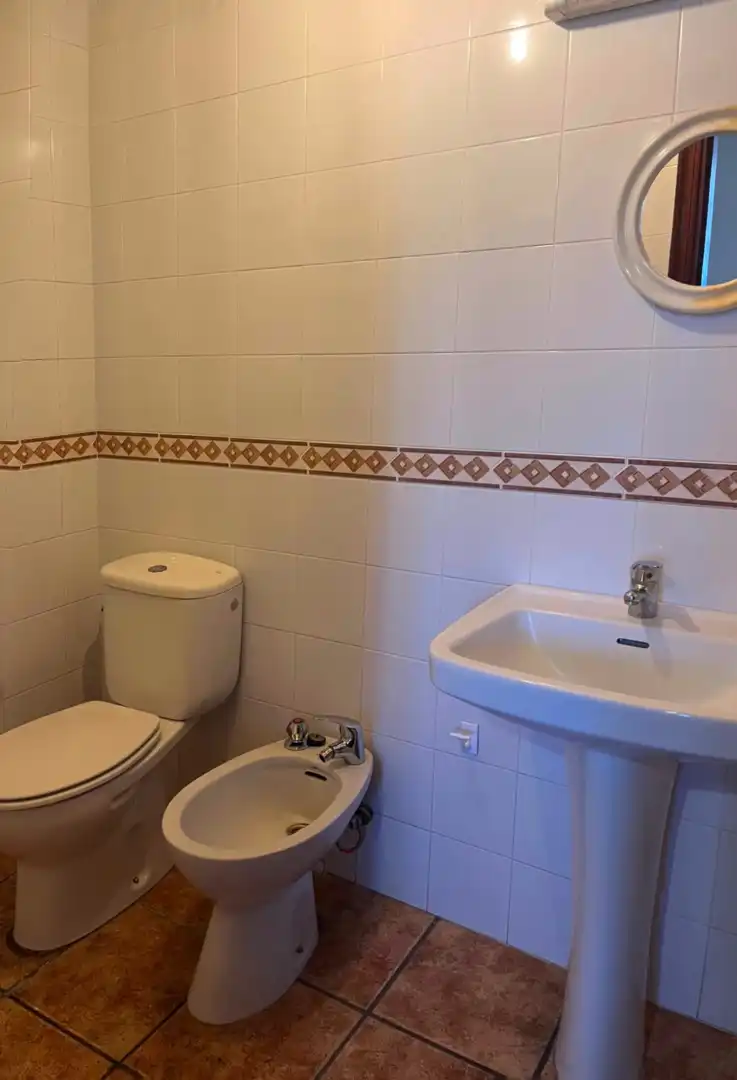 Bathroom of Houses for sale in Vilasantar  with Private garden, Parquet flooring and Furnished