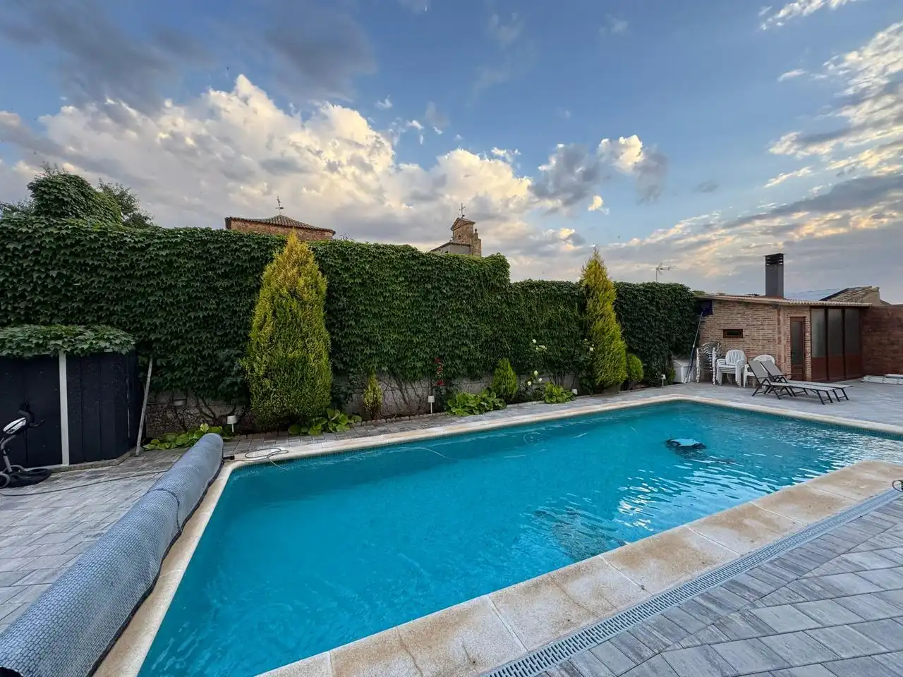 Swimming pool of Houses for sale in Hontecillas  with Air Conditioner, Private garden and Terrace