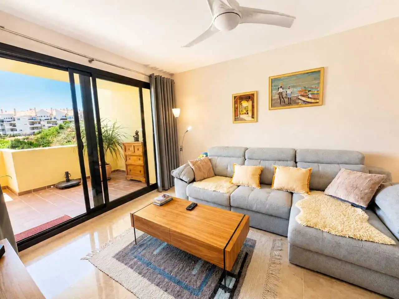 Sala de estar de Apartamento en venta en Manilva con Aire acondicionado, Calefacción y Terraza