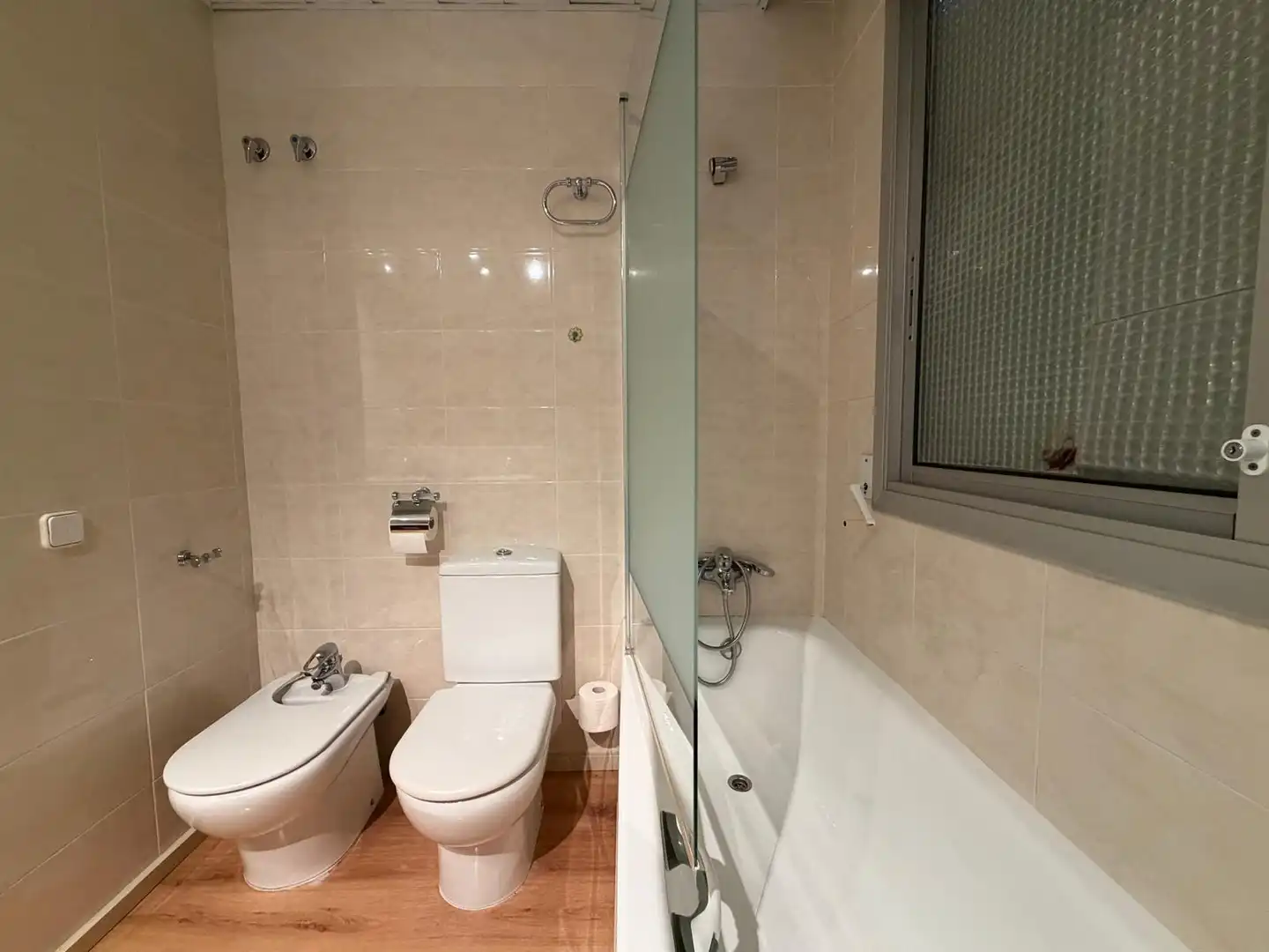 Bathroom of Houses for sale in Barcelona  with Air Conditioner, Heating and Terrace