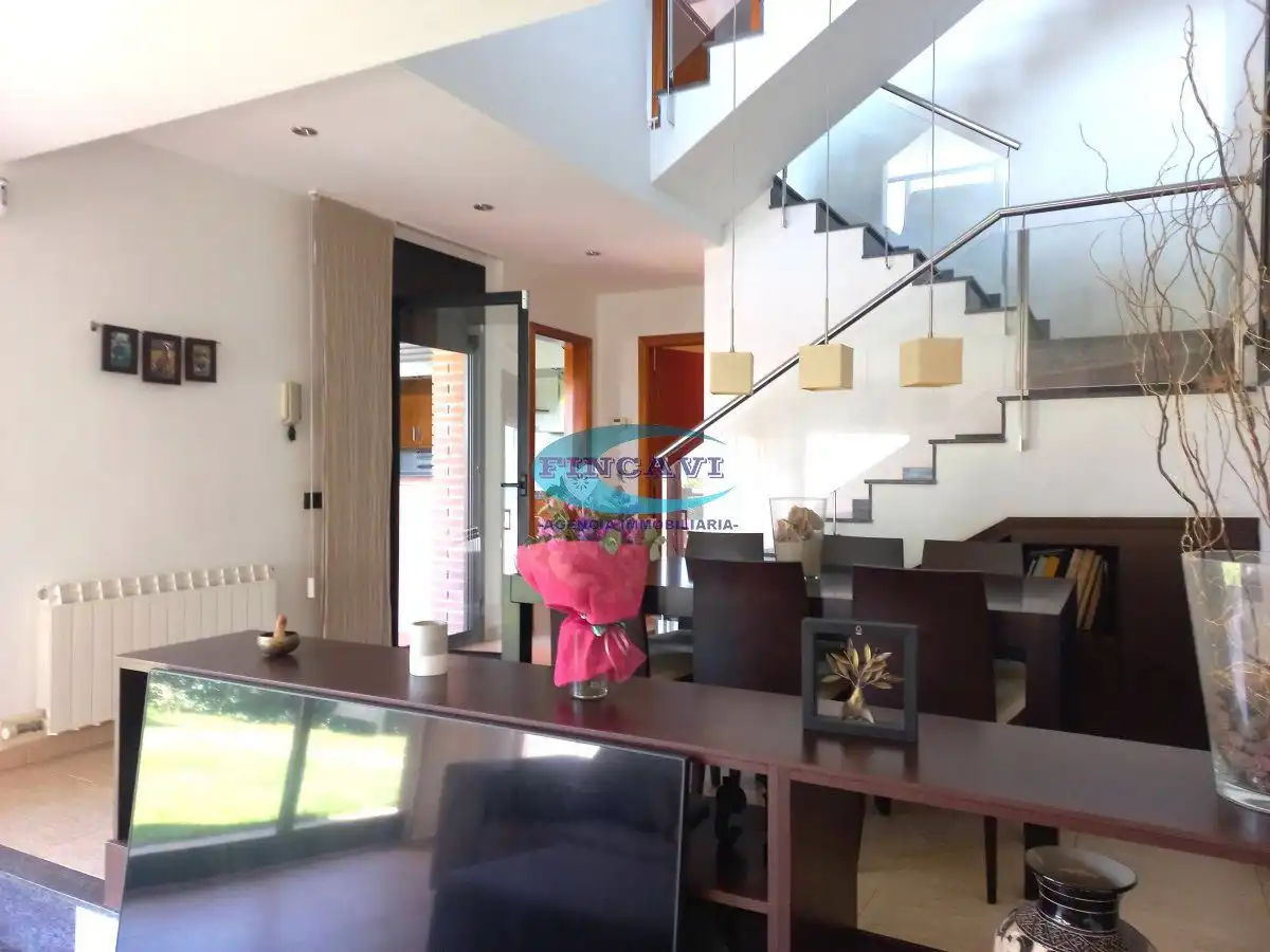 Comedor de Casa o chalet en venta en L'Ametlla del Vallès con Calefacción y Piscina