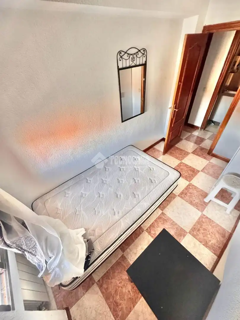 Bedroom of Flat for sale in Fuenlabrada  with Air Conditioner and Terrace