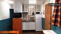 Kitchen of Flat to rent in L'Hospitalet de Llobregat  with Air Conditioner, Heating and Furnished