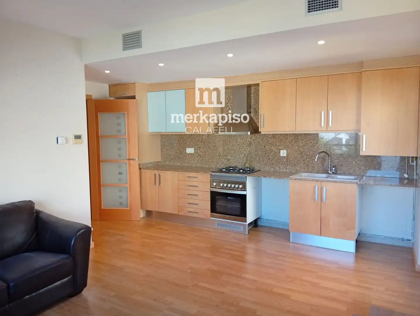 Cocina de Piso en venta en Calafell con Aire acondicionado, Calefacción y Piscina
