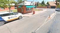 Vista exterior de Casa o xalet en venda en Majadahonda amb Aire condicionat, Calefacció i Jardí privat