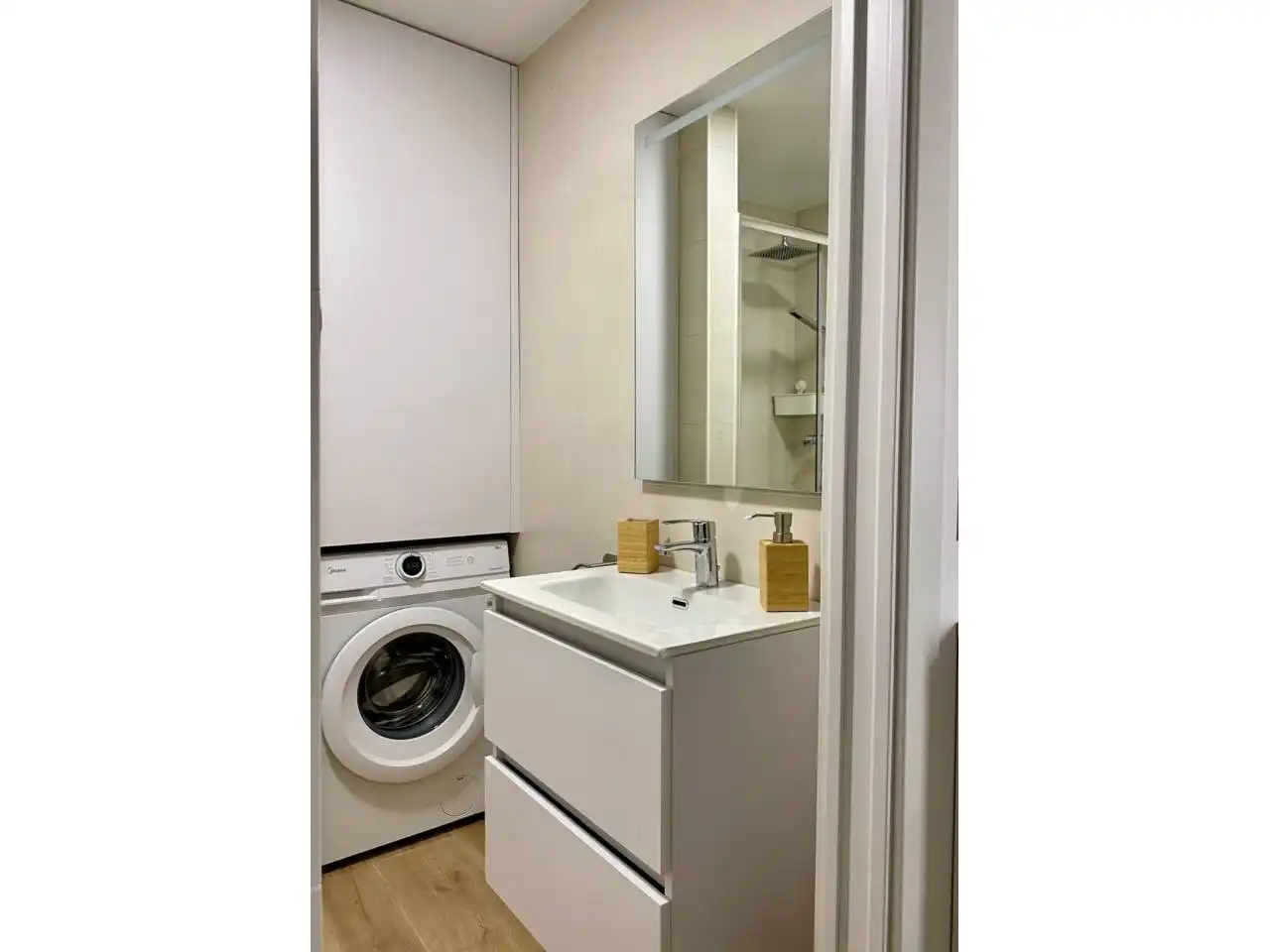 Study for rent in Calle Pintor Velazquez, Camino de Ronda