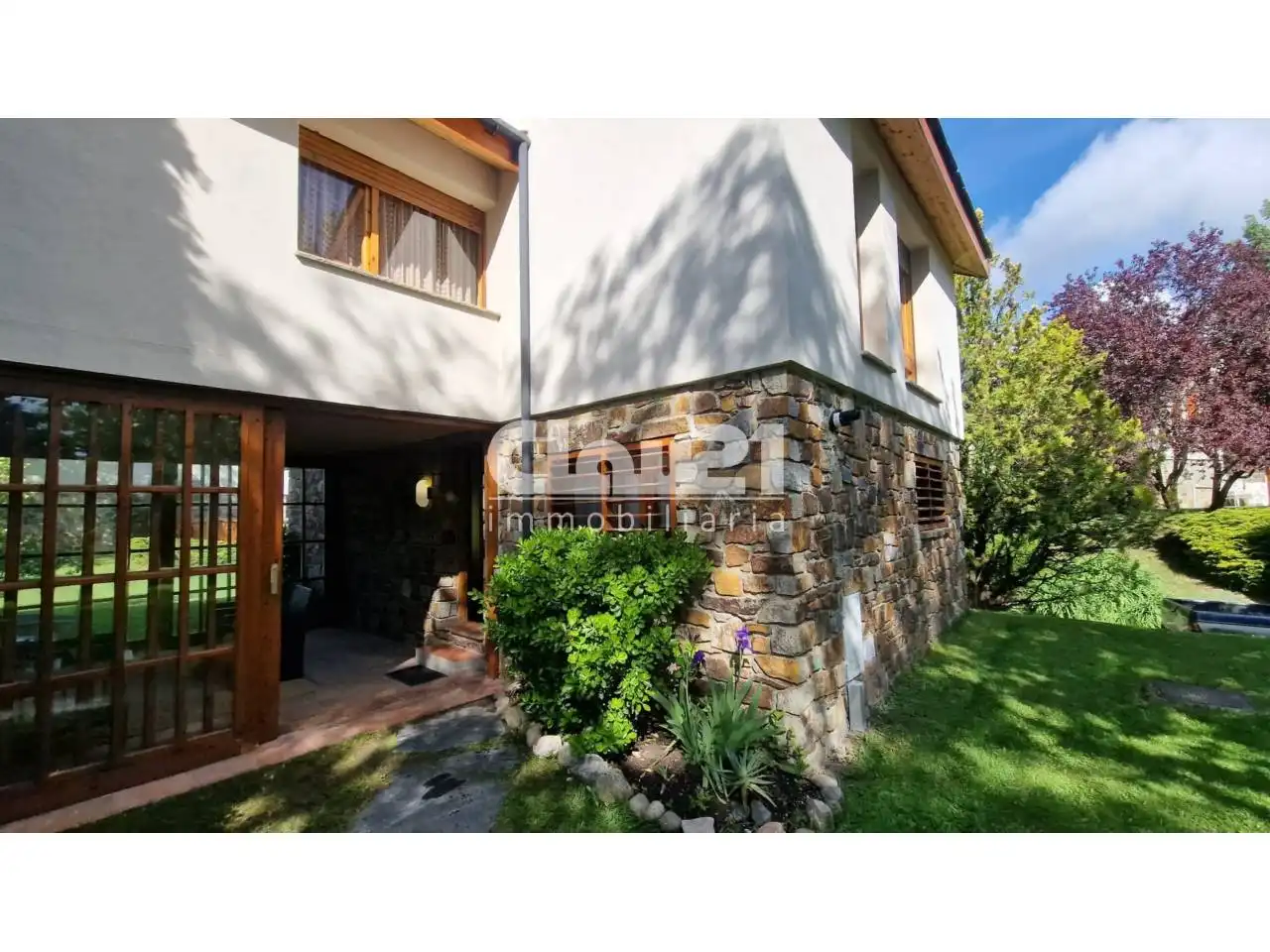 Vista exterior de Casa o chalet de alquiler en Guils de Cerdanya con Terraza, Amueblado y Piscina comunitaria