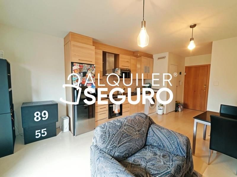 Cuina de Pis de lloguer en Ocaña amb Aire condicionat, Calefacció i Moblat