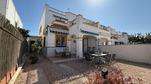 Foto 2 de Casa o xalet en venda a Calle Calle Víctor García Villalgordo, Zona Carrefour - Urbanizaciones, Torrevieja