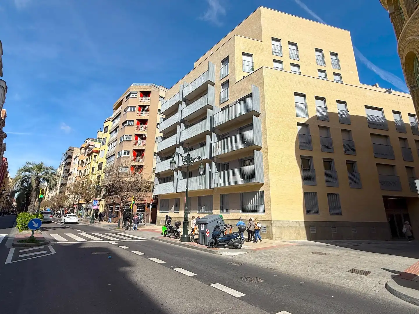 Vista exterior de Ático en venta en Zaragoza con Calefacción, Terraza y Trastero