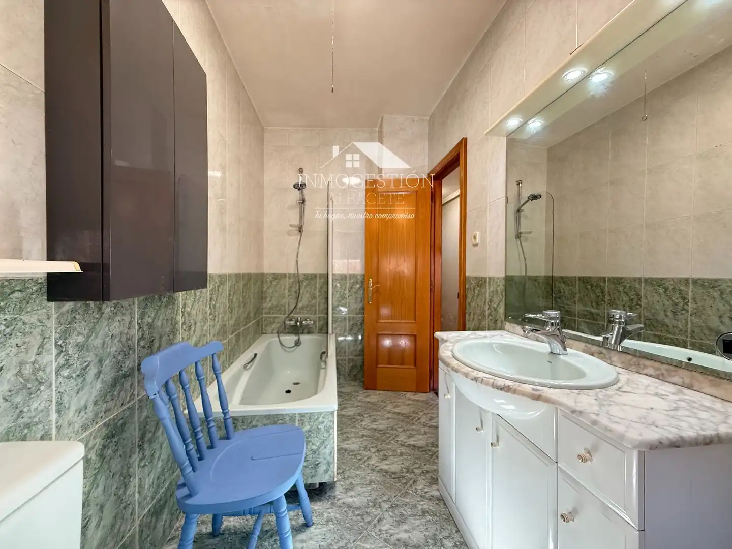 Bathroom of Flat for sale in Madrid  with Heating and Terrace