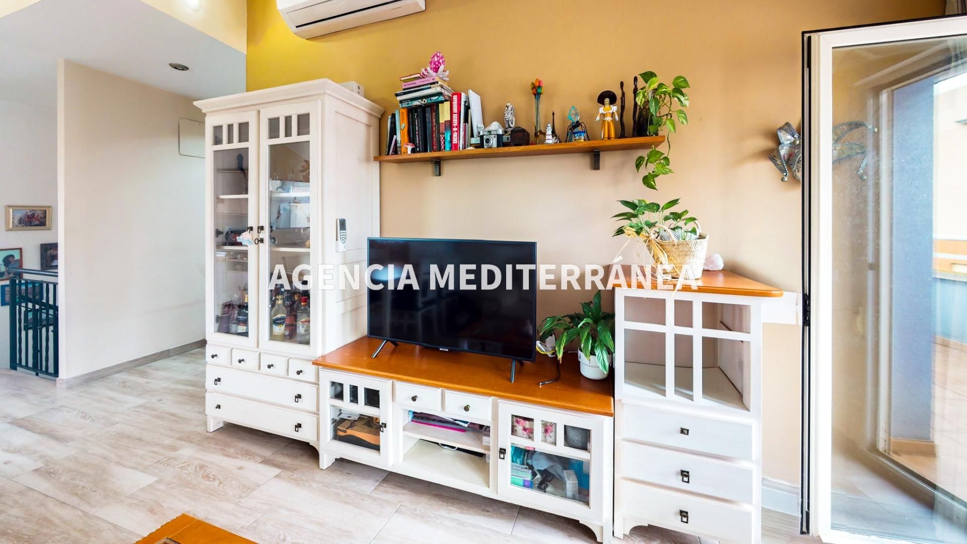 Sala d'estar de Àtic en venda en Silla amb Aire condicionat, Parquet i Terrassa