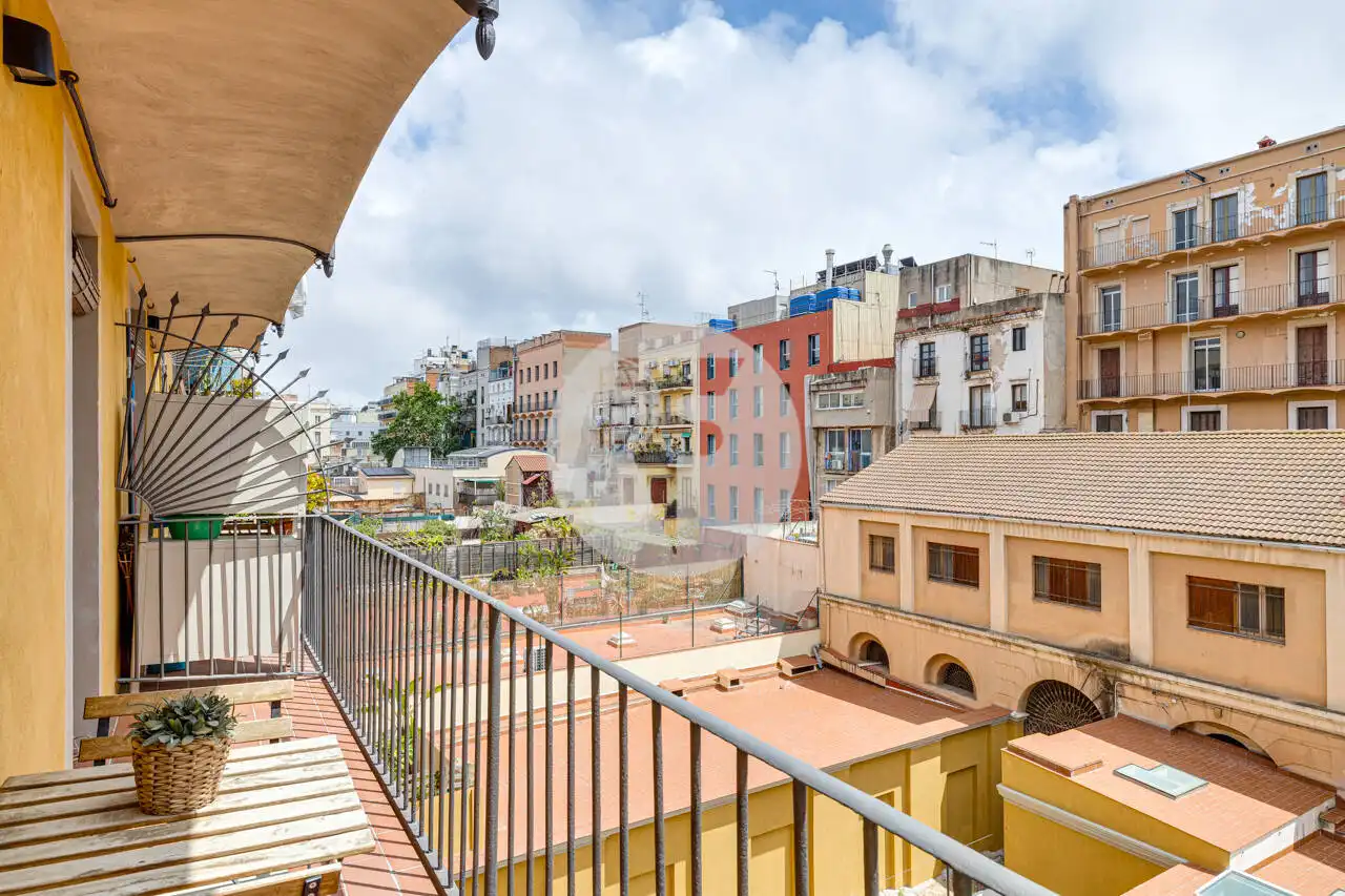Terraza de Piso en venta en Barcelona con Calefacción y Terraza