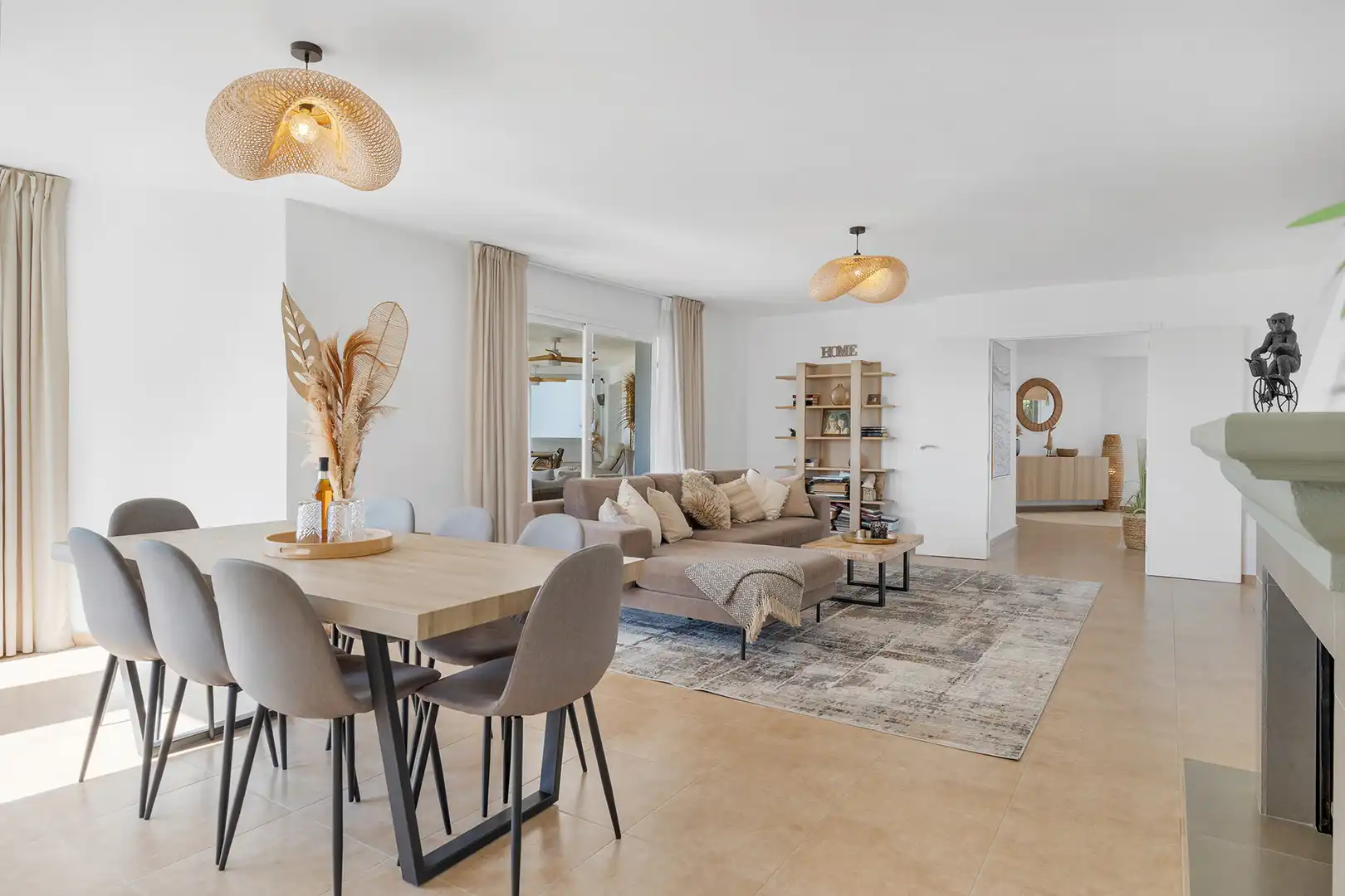 Sala d'estar de Casa o xalet en venda en Estepona amb Aire condicionat, Calefacció i Jardí privat