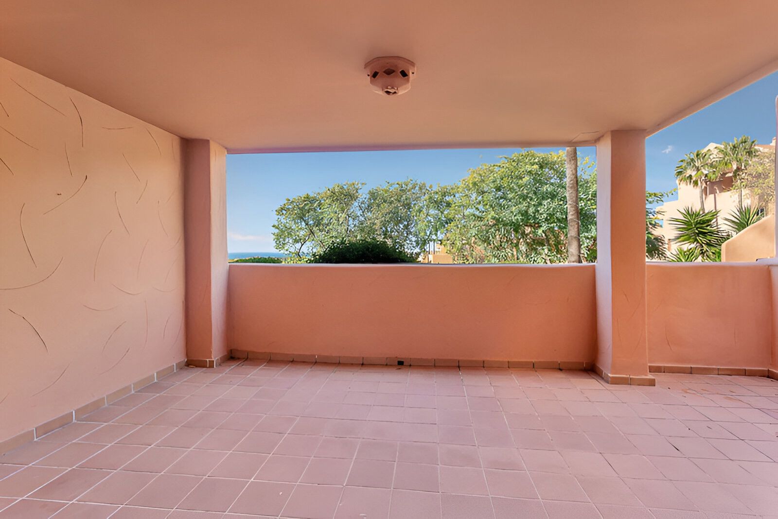 Terrassa de Planta baixa en venda en Marbella amb Aire condicionat, Terrassa i Traster